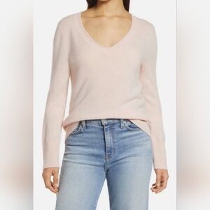 Halogen 100% Cashmere Light Pink V-Neck Long Sleeve Sweater NWOT Size 1